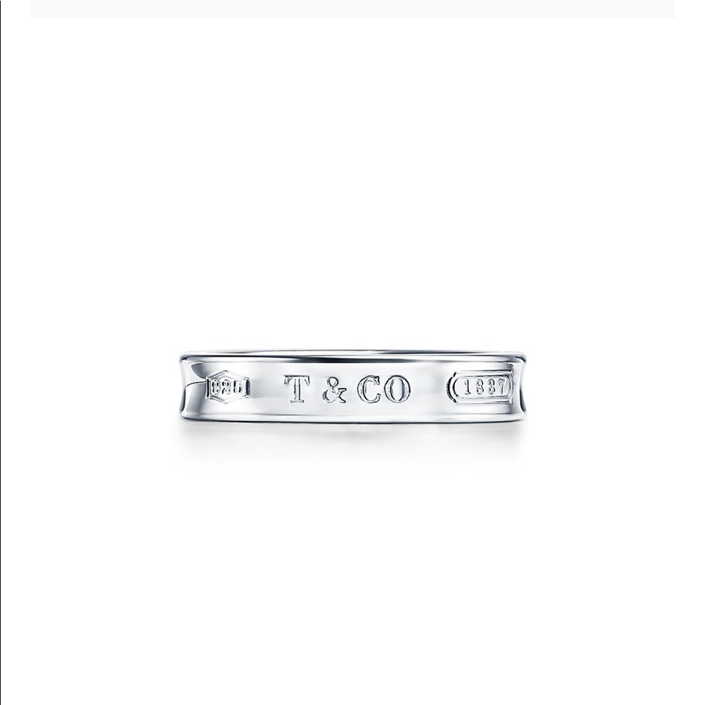 Tiffany & co. Classic logo ring